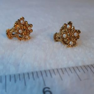 Vintage women's earrings